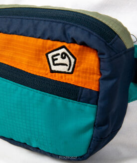 Saszetka/nerka E9 Kangaroo - blue - 2